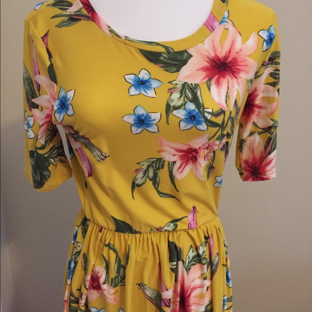 Floral Scoop-Neck Maxi Dress in Mustard Yellow